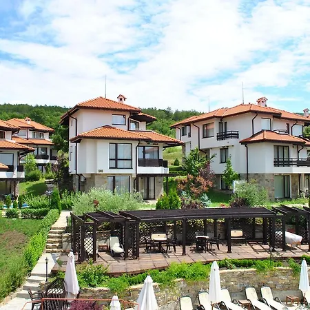Bay View - Luxury & 3* קושריצה