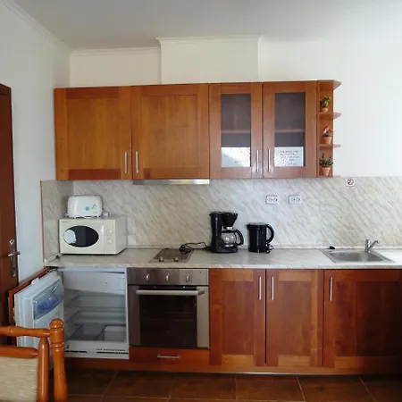 Bay View - Luxury & קושריצה